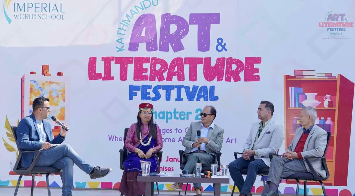 इम्पेरियल स्कुलमा कला र साहित्य महोत्सव स् प्रविधि र साहित्यलाई जोड्न आवश्यक