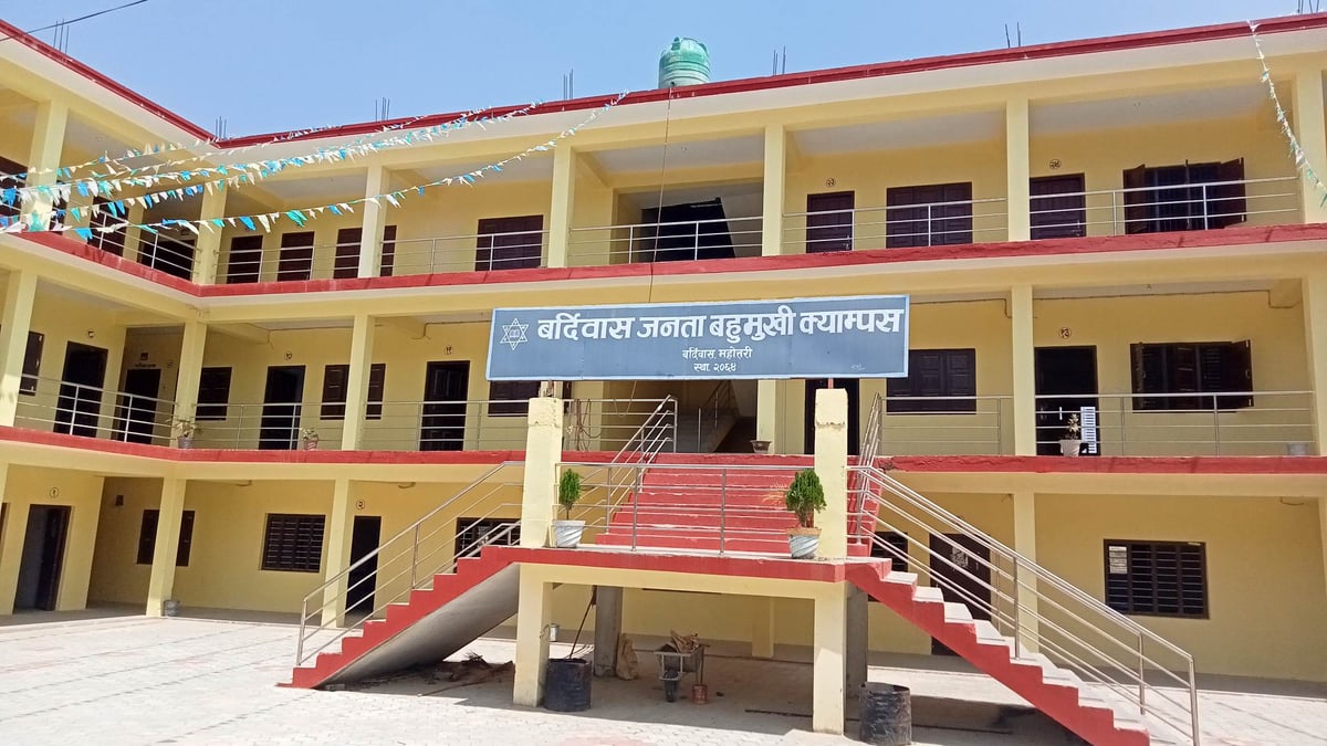 पठनपाठन छुटेका छोरीबुहारीका लागि उच्चशिक्षाको अवसर दिने थलो बन्दै बर्दिबास क्याम्पस