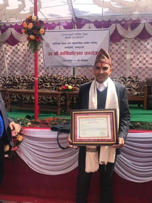 सिटिइभिटिले गर्यो उत्कृष्ठ कर्मचारीलाई सम्मान, केन्द्रमा प्रशासकीय अधिकृत दाहाल पुरस्कृत