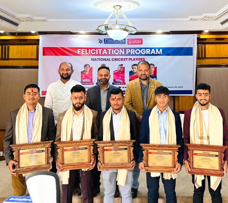 खेलाडी विद्यार्थीलाई सम्मान