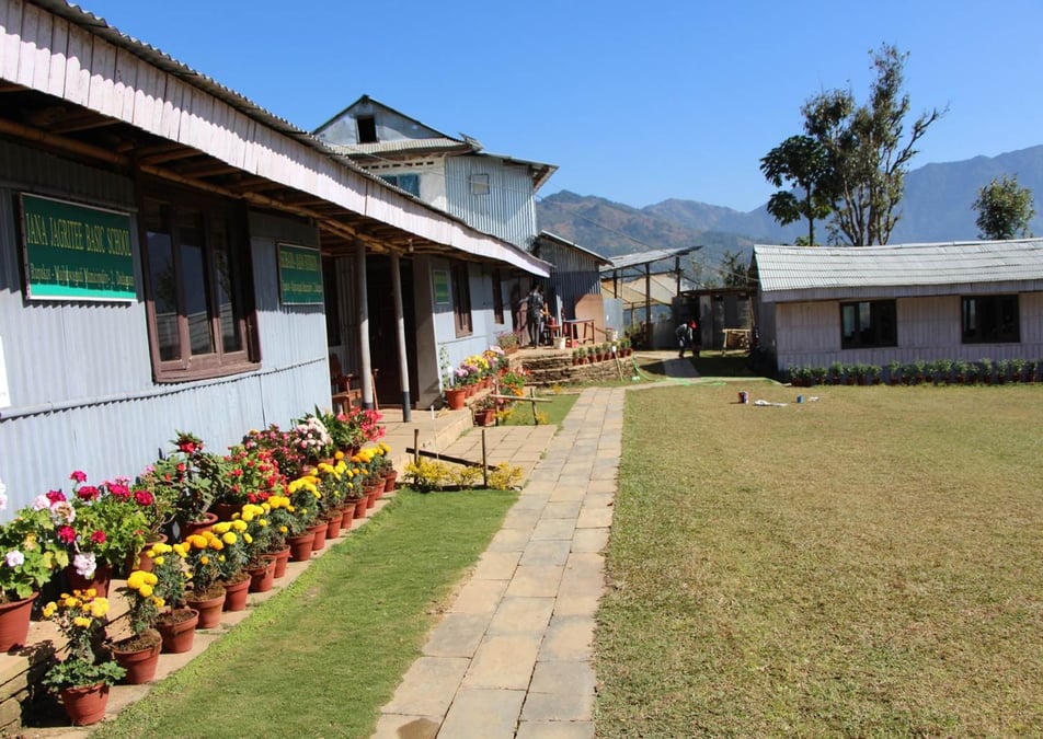 बन्द भएको विद्यालयमा विद्यार्थीको चाप