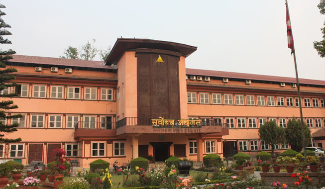 नयाँ पाठ्यक्रम विरुद्धको मुद्दाको सुनुवाइ हुँदै