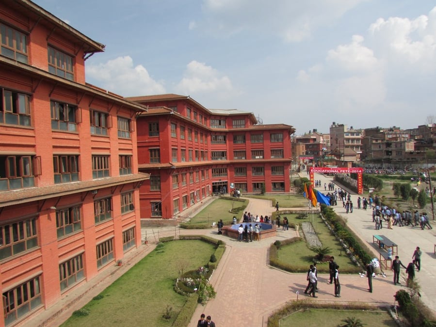 किन पढ्छन् ६५ जिल्लाका विद्यार्थी ख्वप कलेजमा